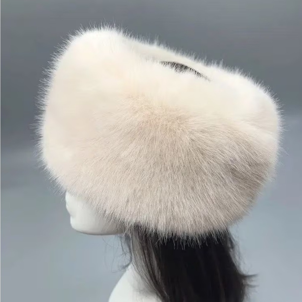White Faux hat - Picture 5 of 5